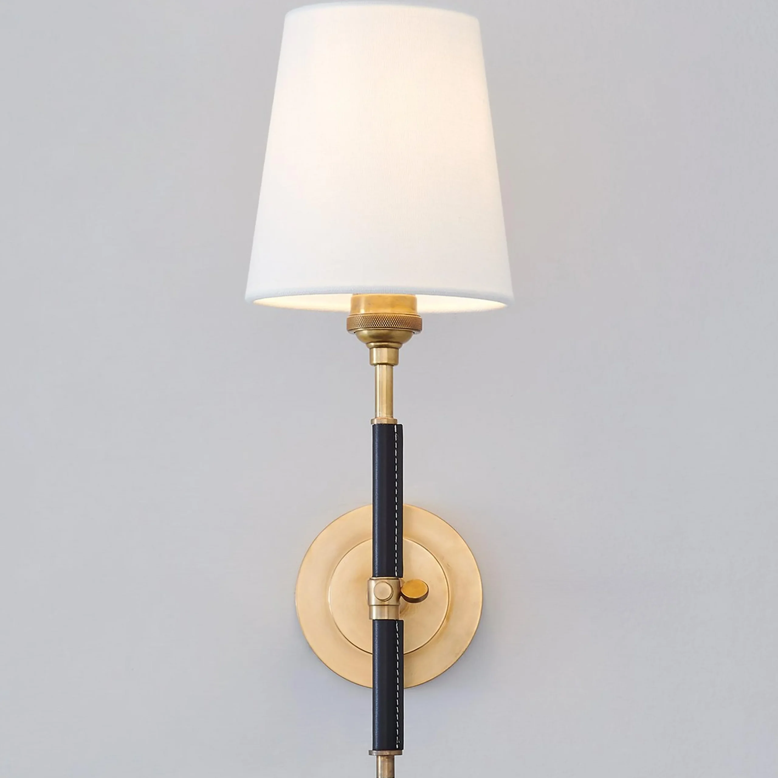 Soho Leather Sconce