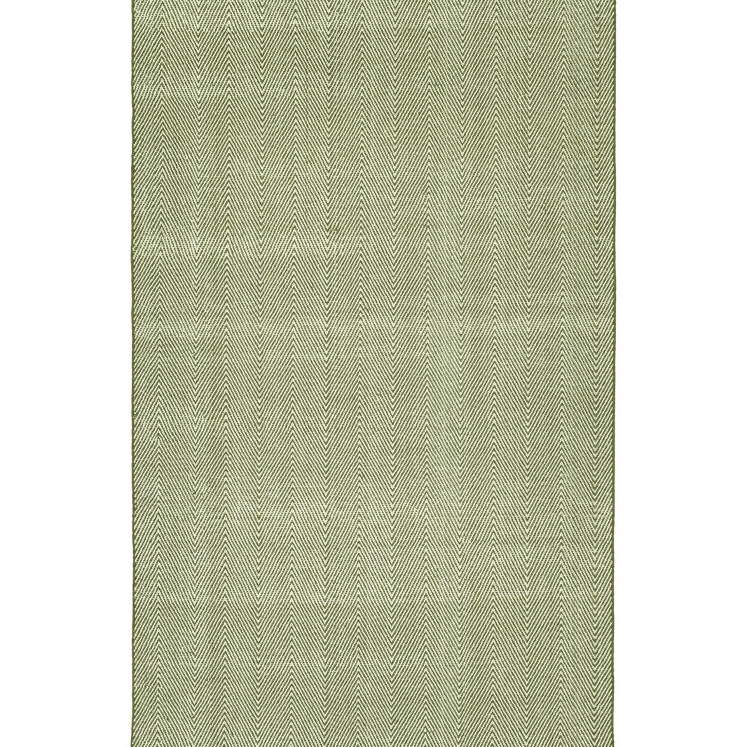 Sophisticated Chevron Indoor / Outdoor Rug