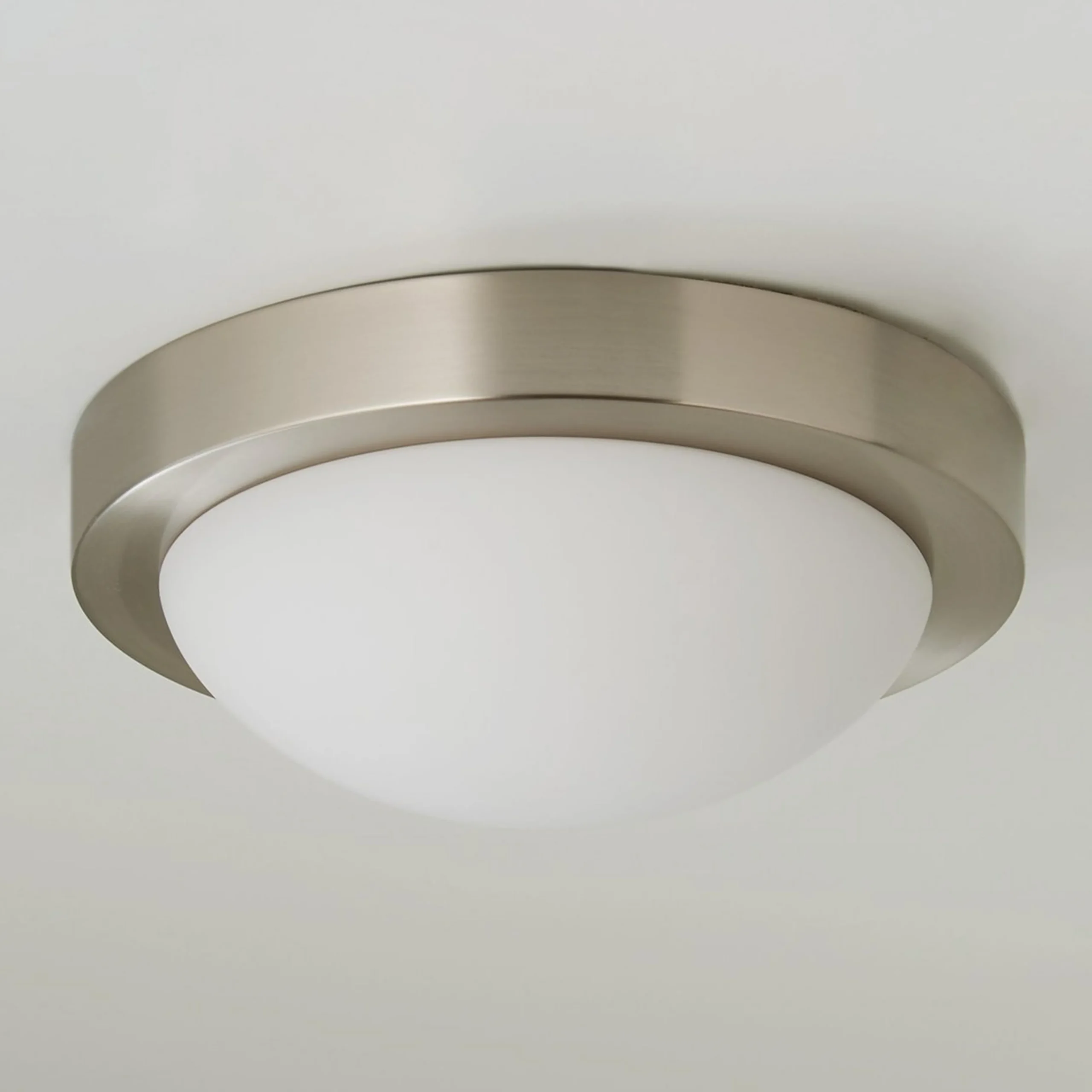Streamlined Ceiling Light - Medium