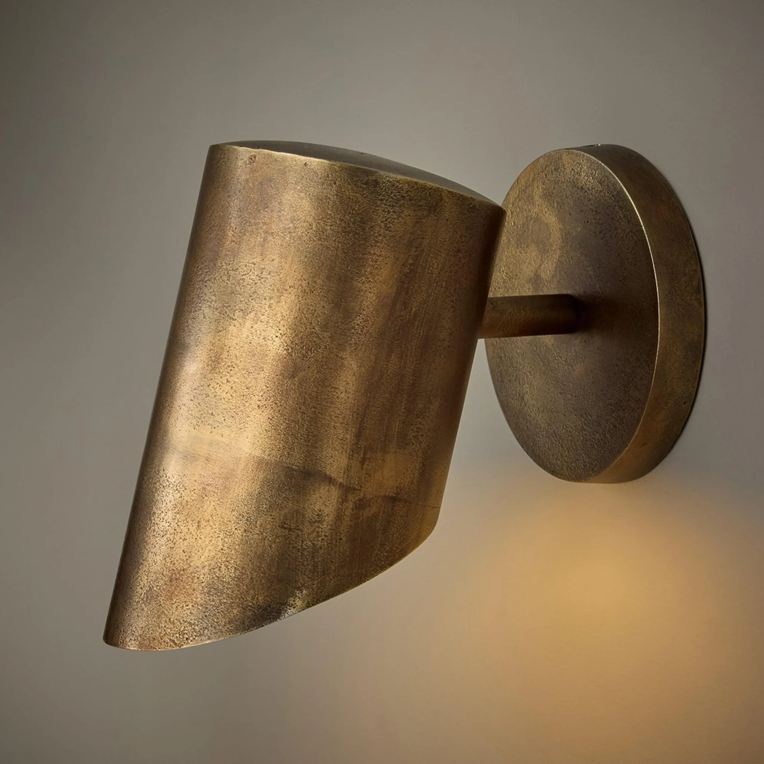 Sutton Cylinder Sconce