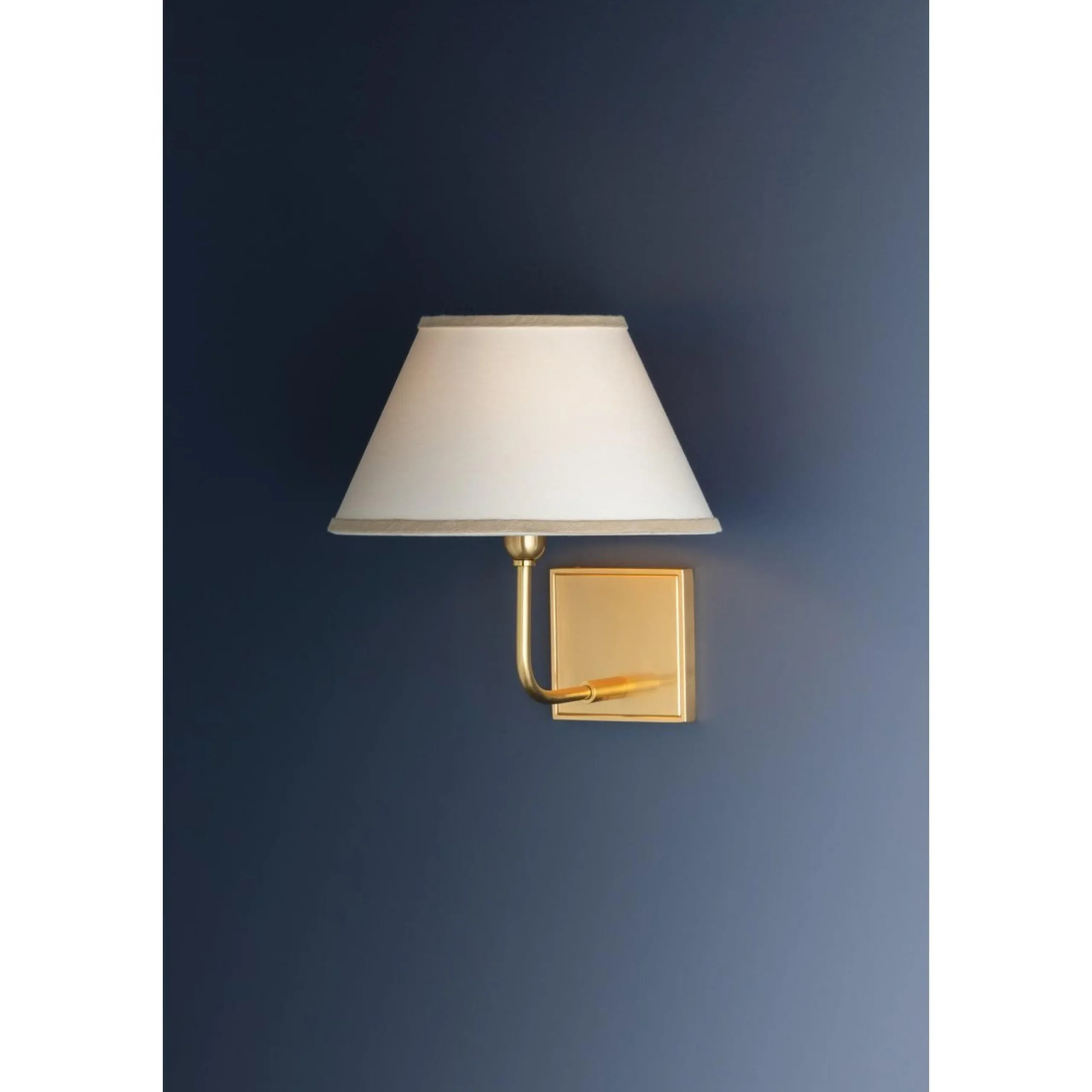 Taverson Sconce