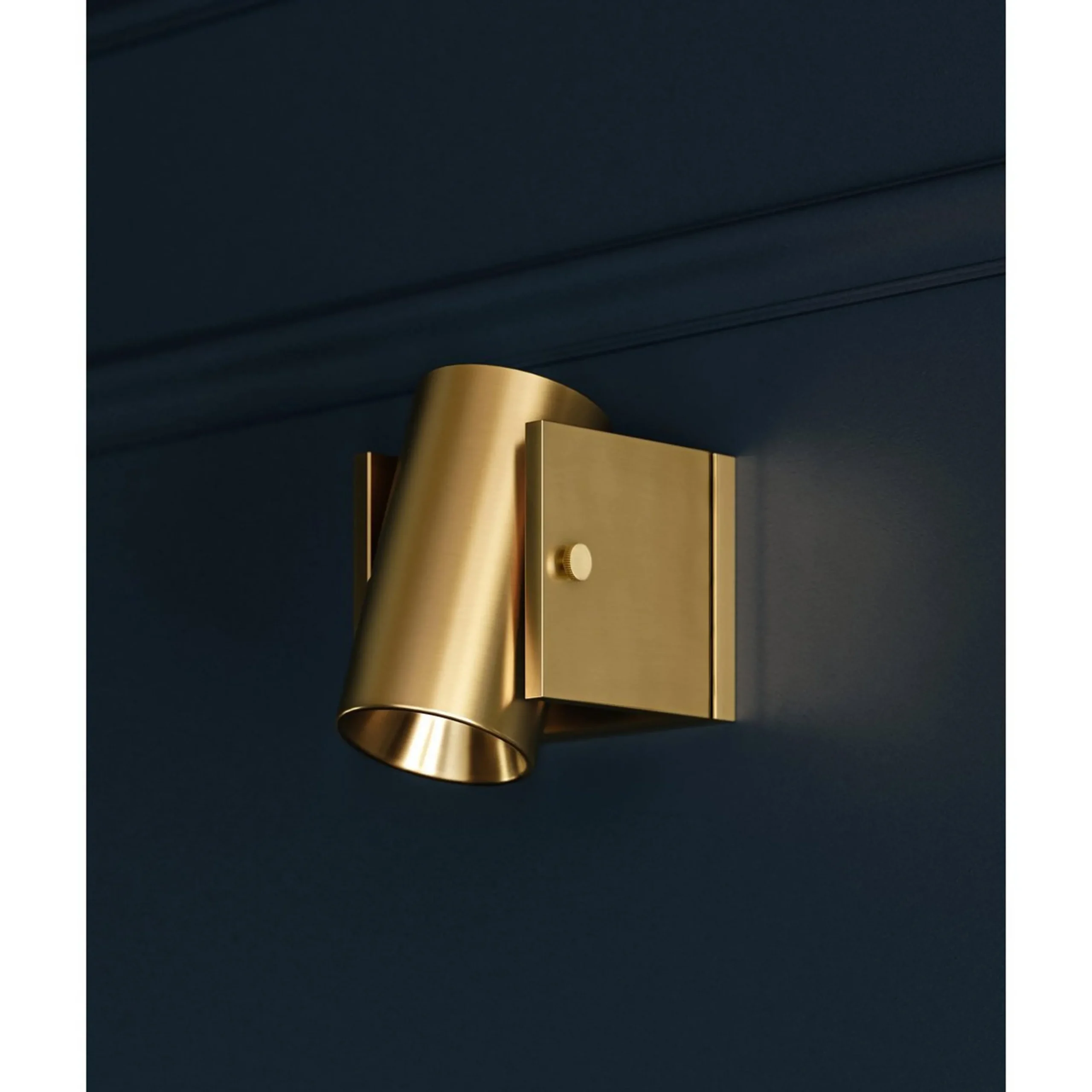 Tempi Spotlight Swing Arm Sconce