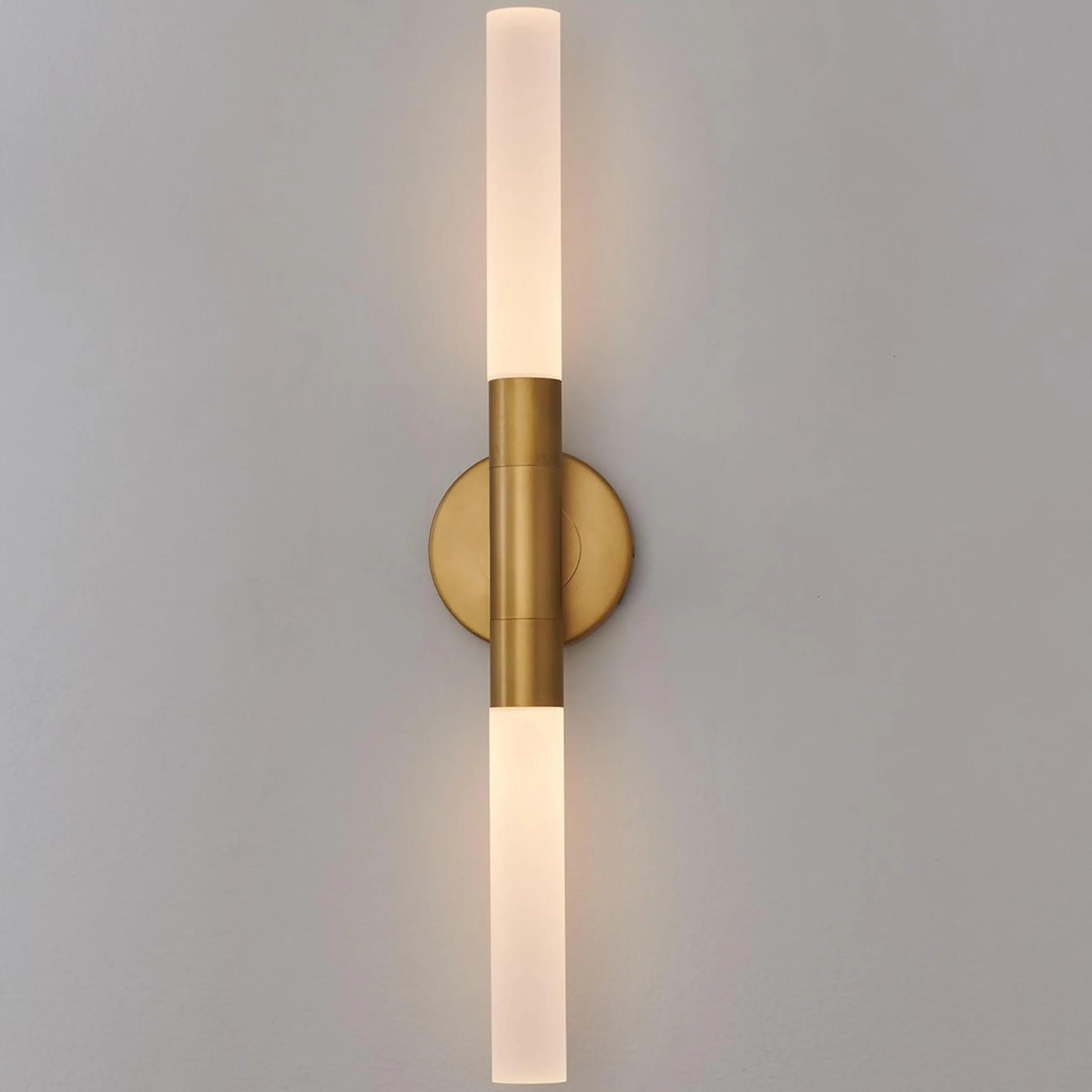Thadeo Double Sconce