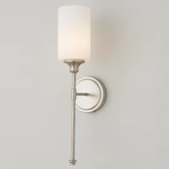 Tracie Classic Sconce