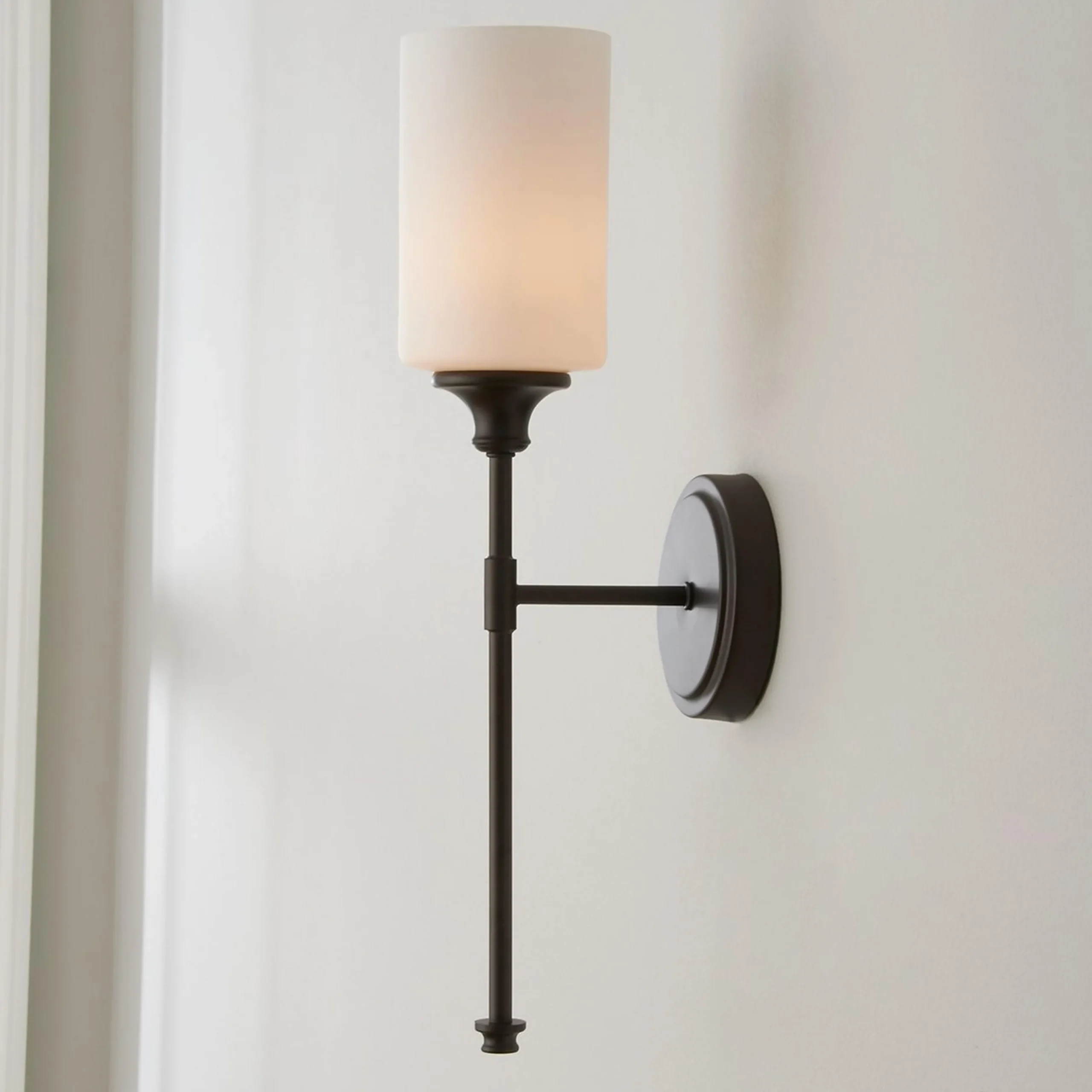 Tracie Classic Sconce