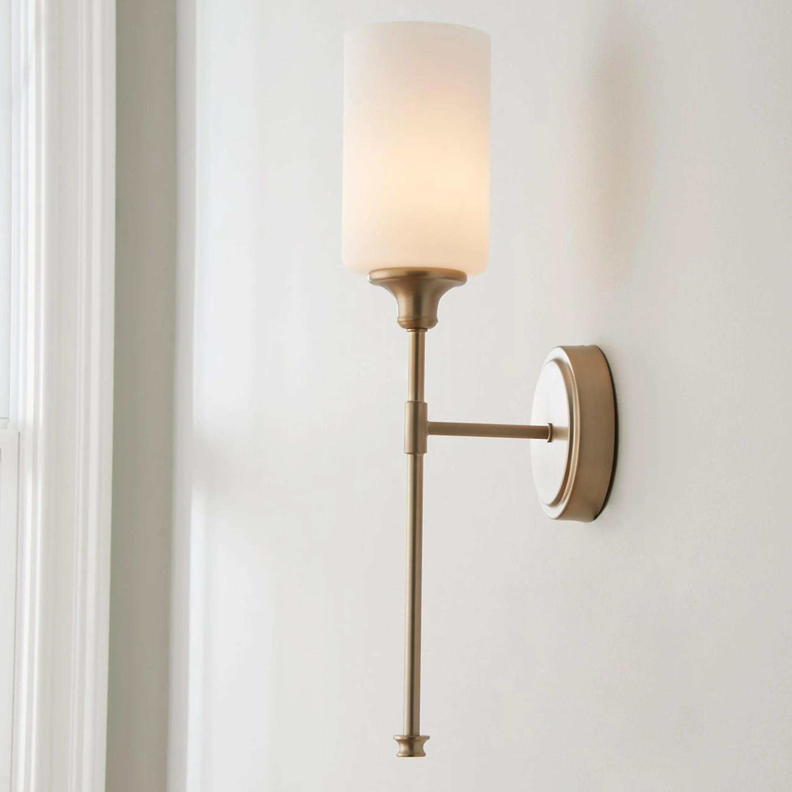 Tracie Classic Sconce