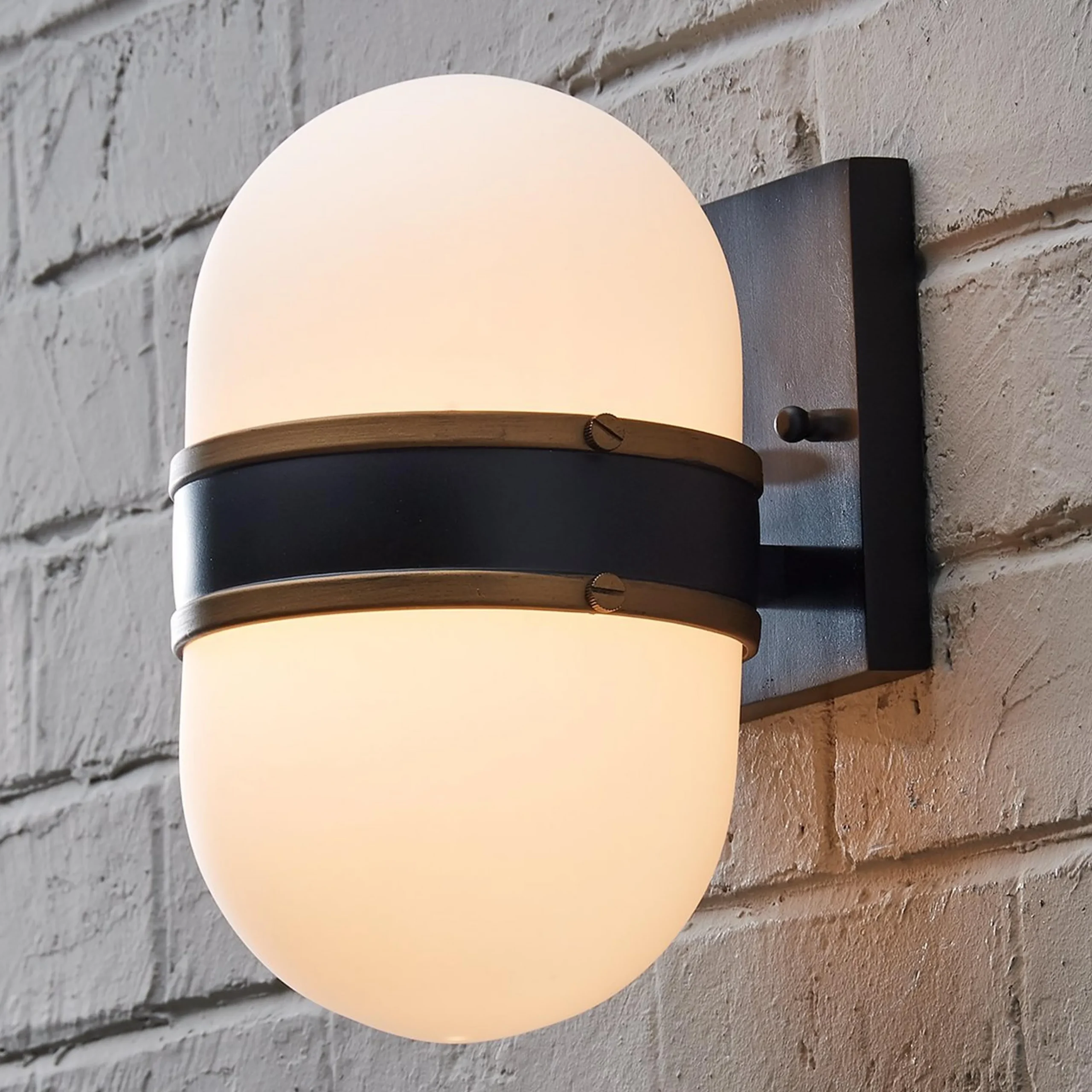 Tri Band Outdoor Sconce - Small