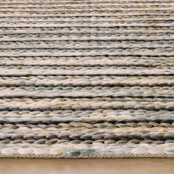 Usulutan Handwoven Indoor / Outdoor Rug
