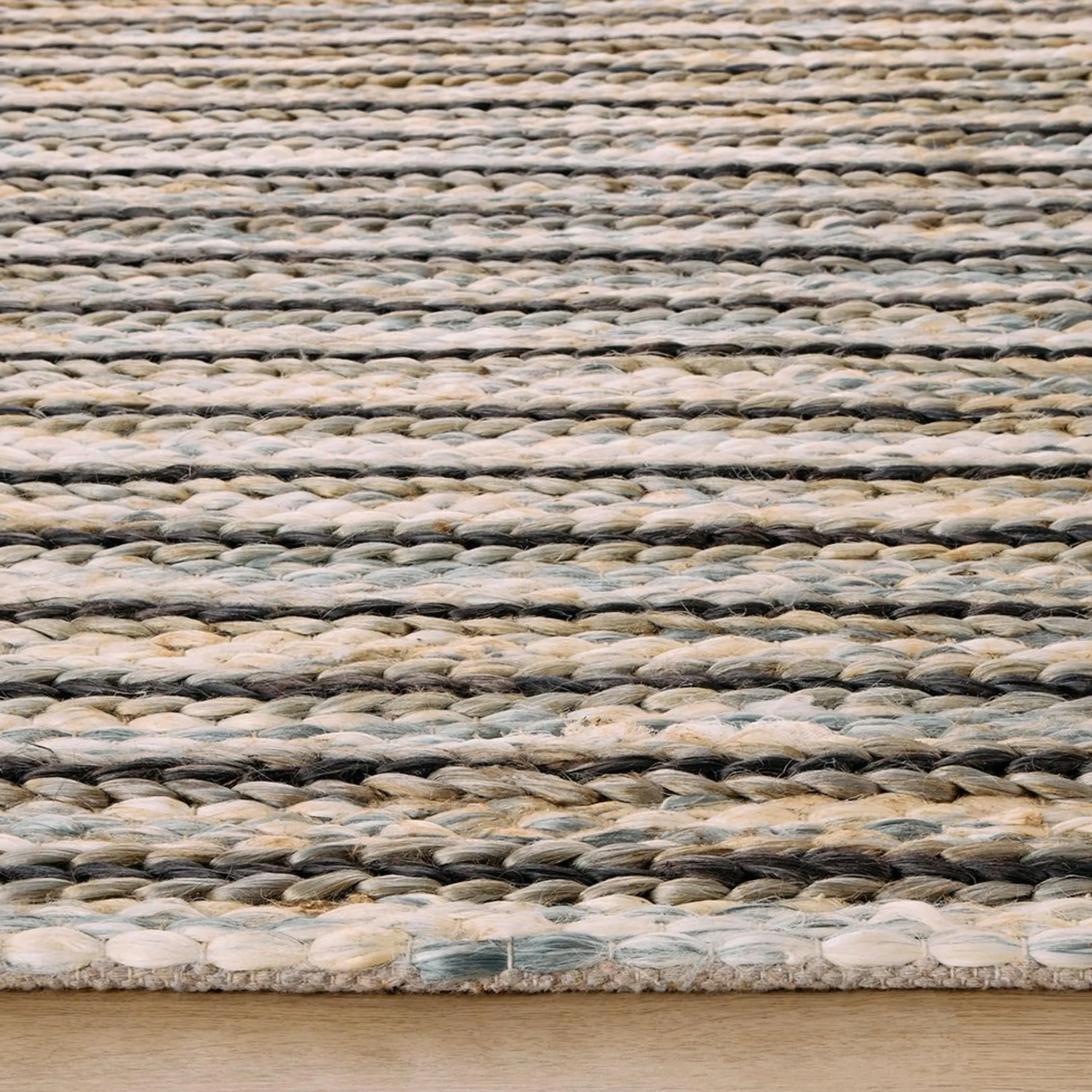Usulutan Handwoven Indoor / Outdoor Rug
