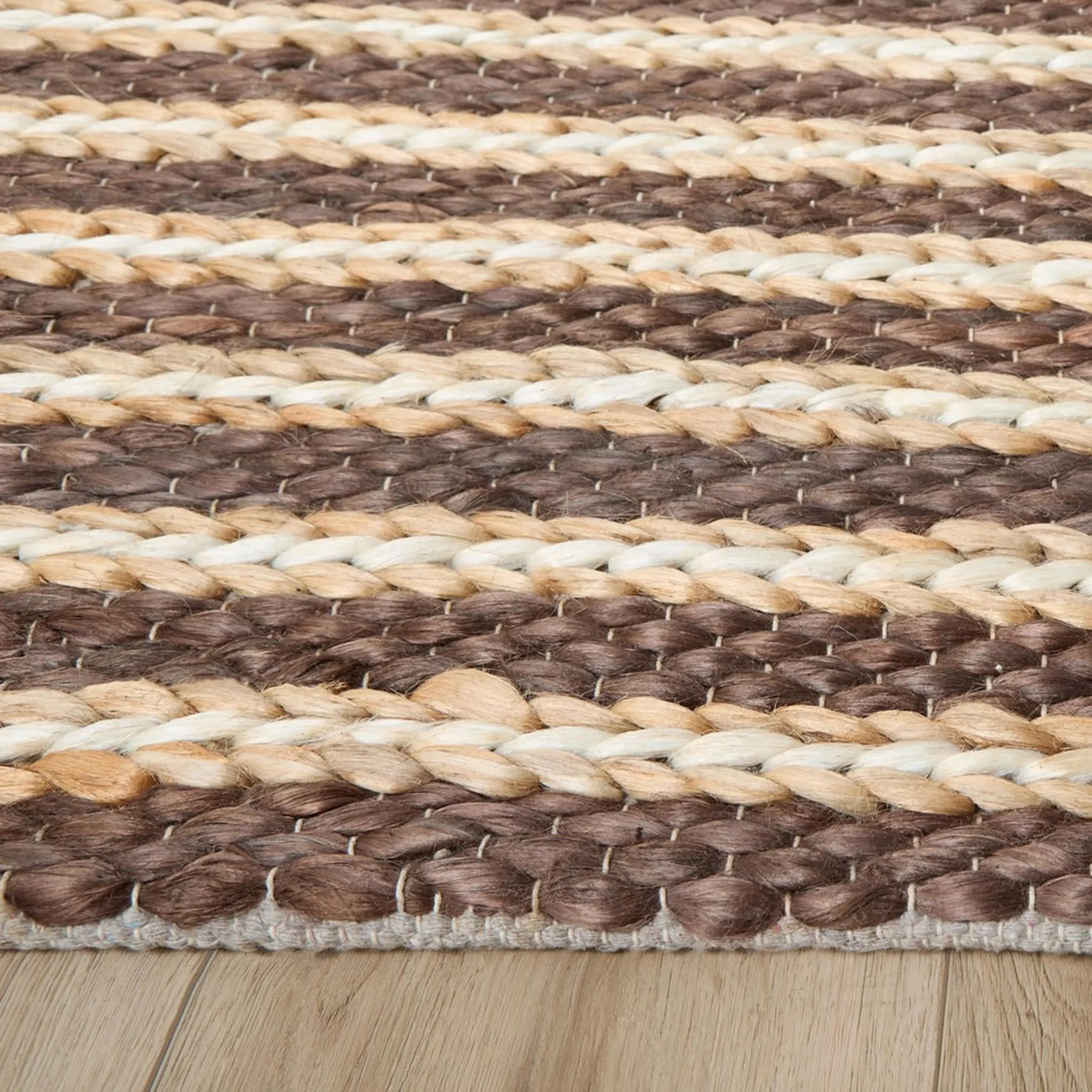 Usulutan Handwoven Indoor / Outdoor Rug