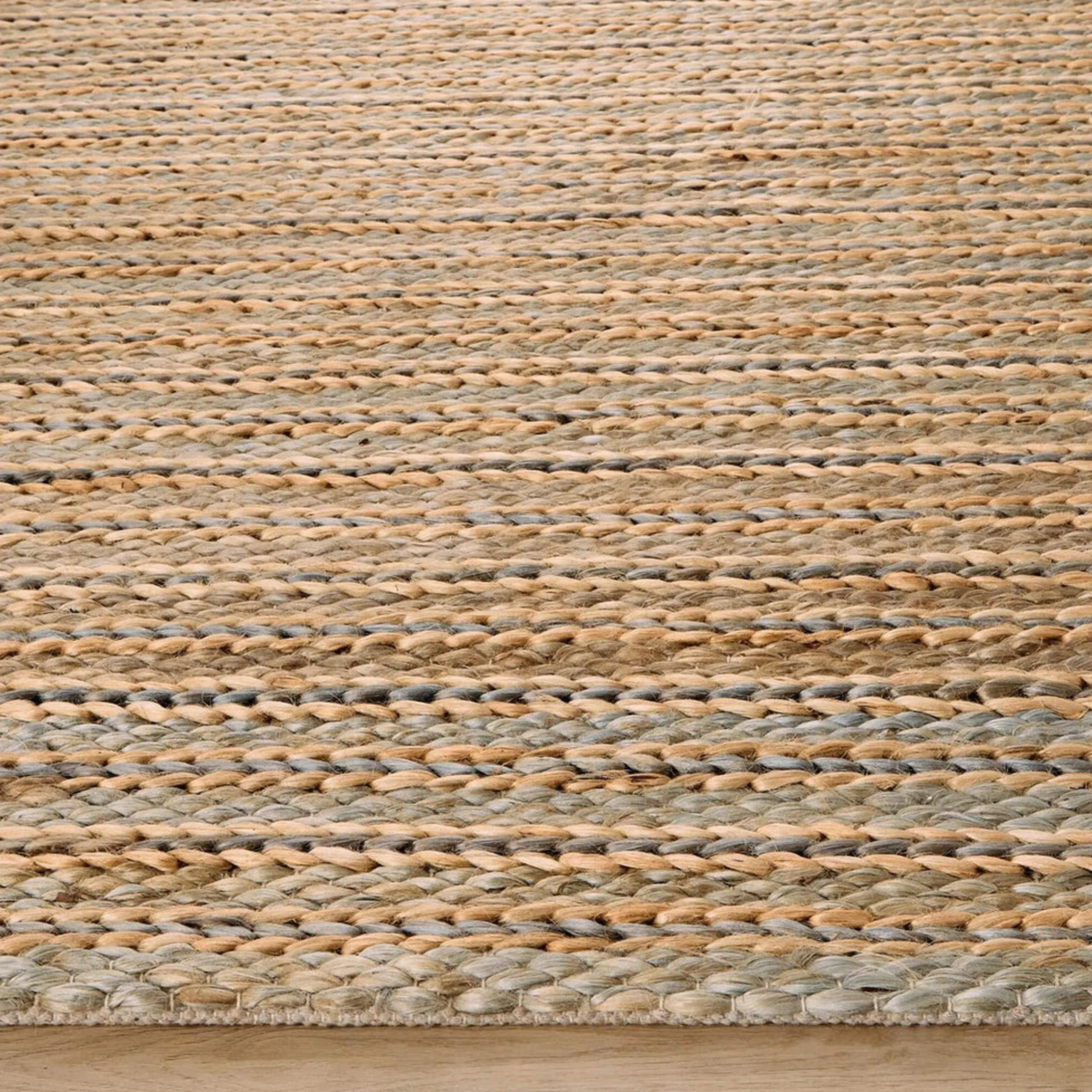 Usulutan Handwoven Indoor / Outdoor Rug