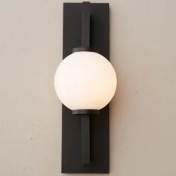 Veritas Outdoor Sconce - Medium