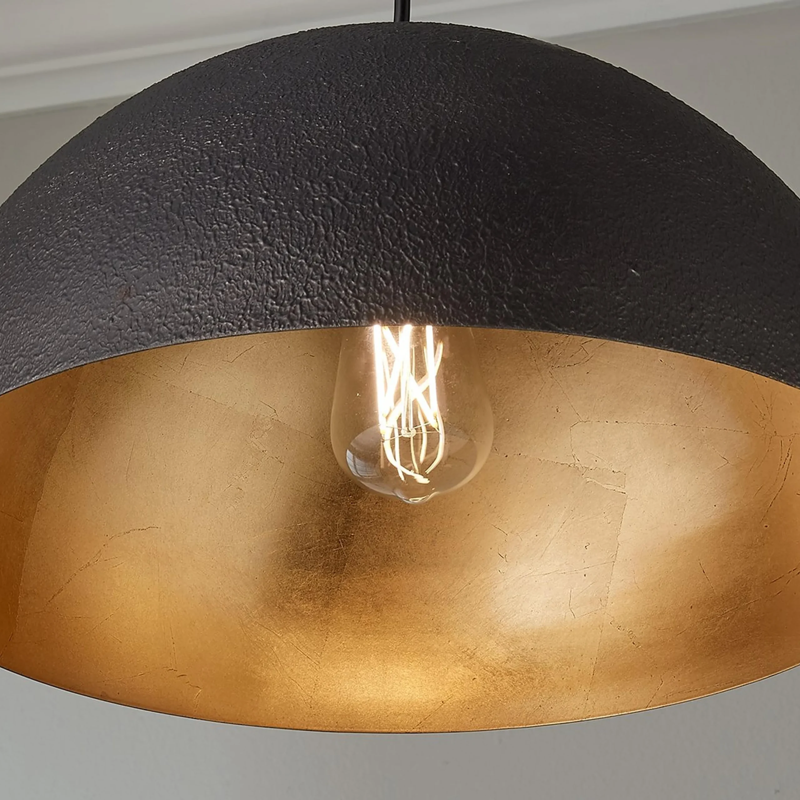 Verve Shell Pendant - Small