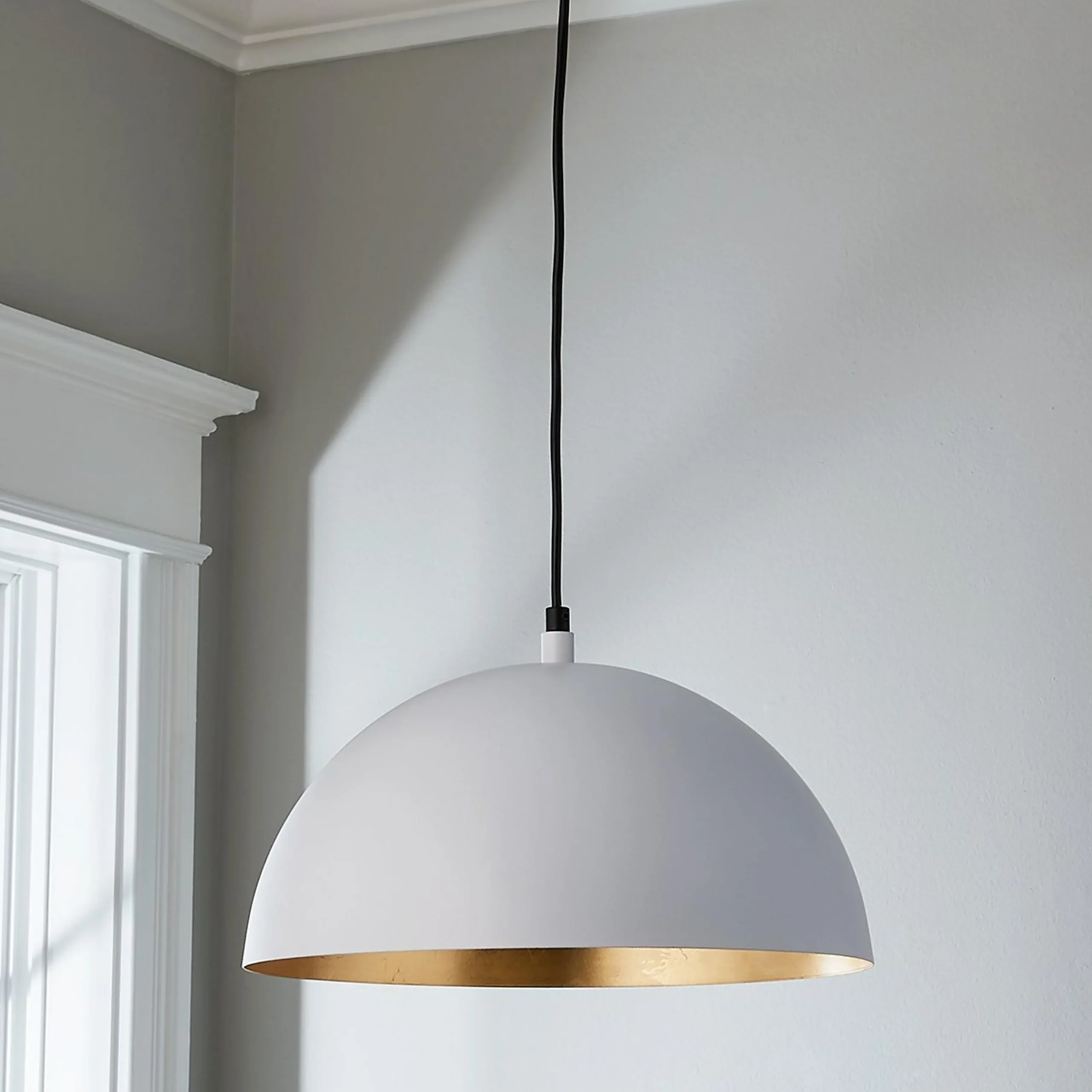 Verve Shell Pendant - Small