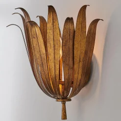 Vicenzio Leaf Sconce
