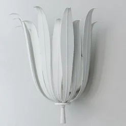 Vicenzio Leaf Sconce