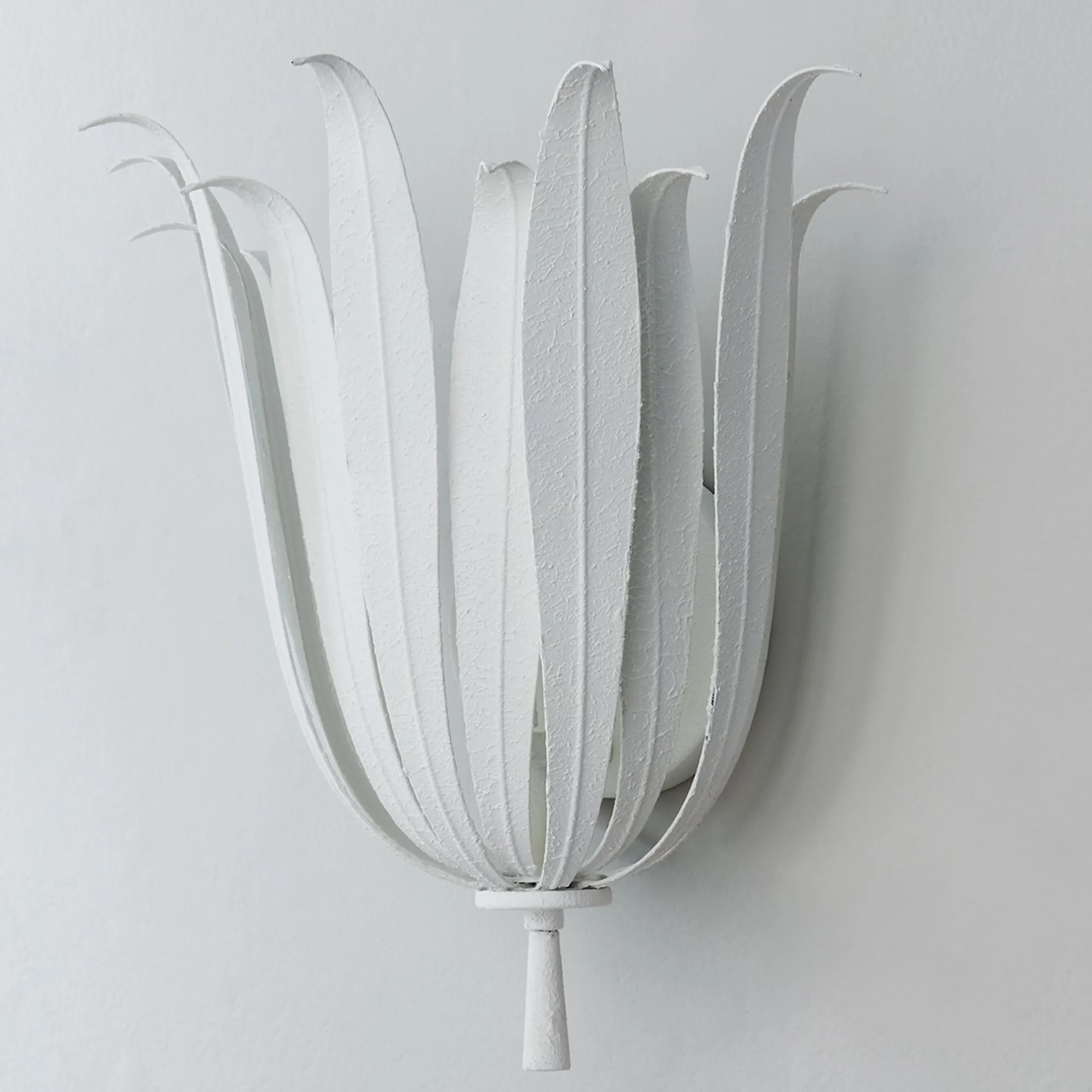 Vicenzio Leaf Sconce