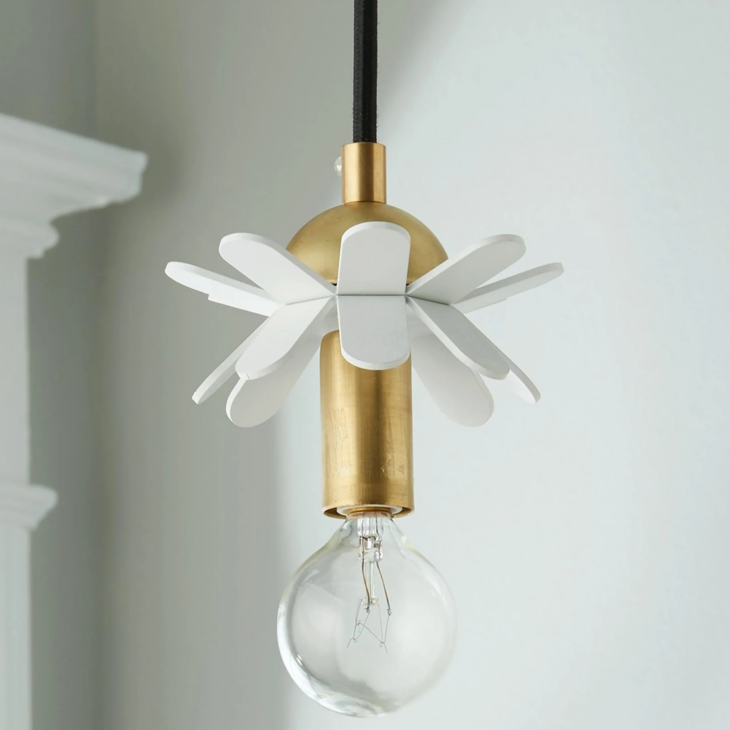 Wendy Umanoff Mini Flower Pendant