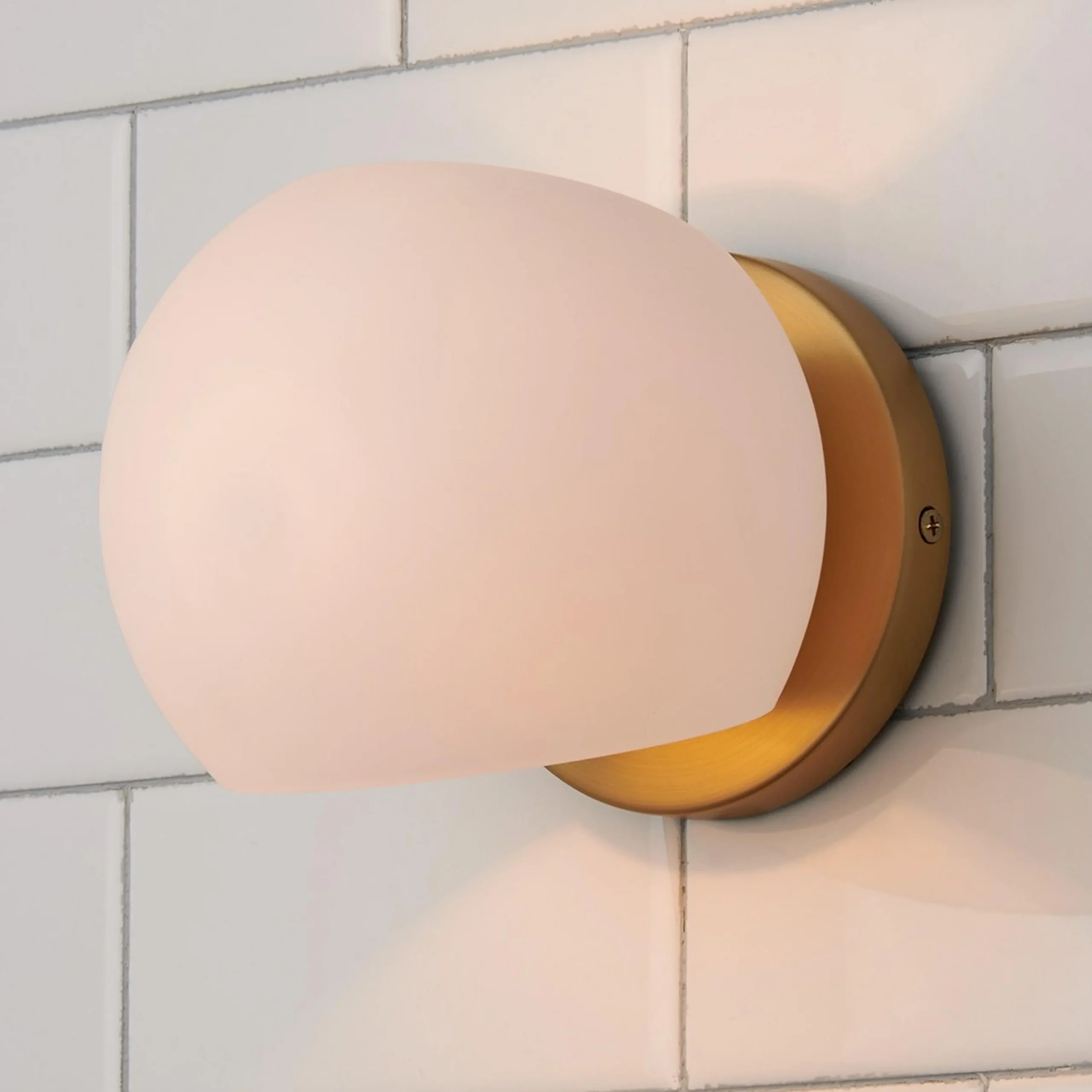 Xaviero Glass Bath Sconce - Opal