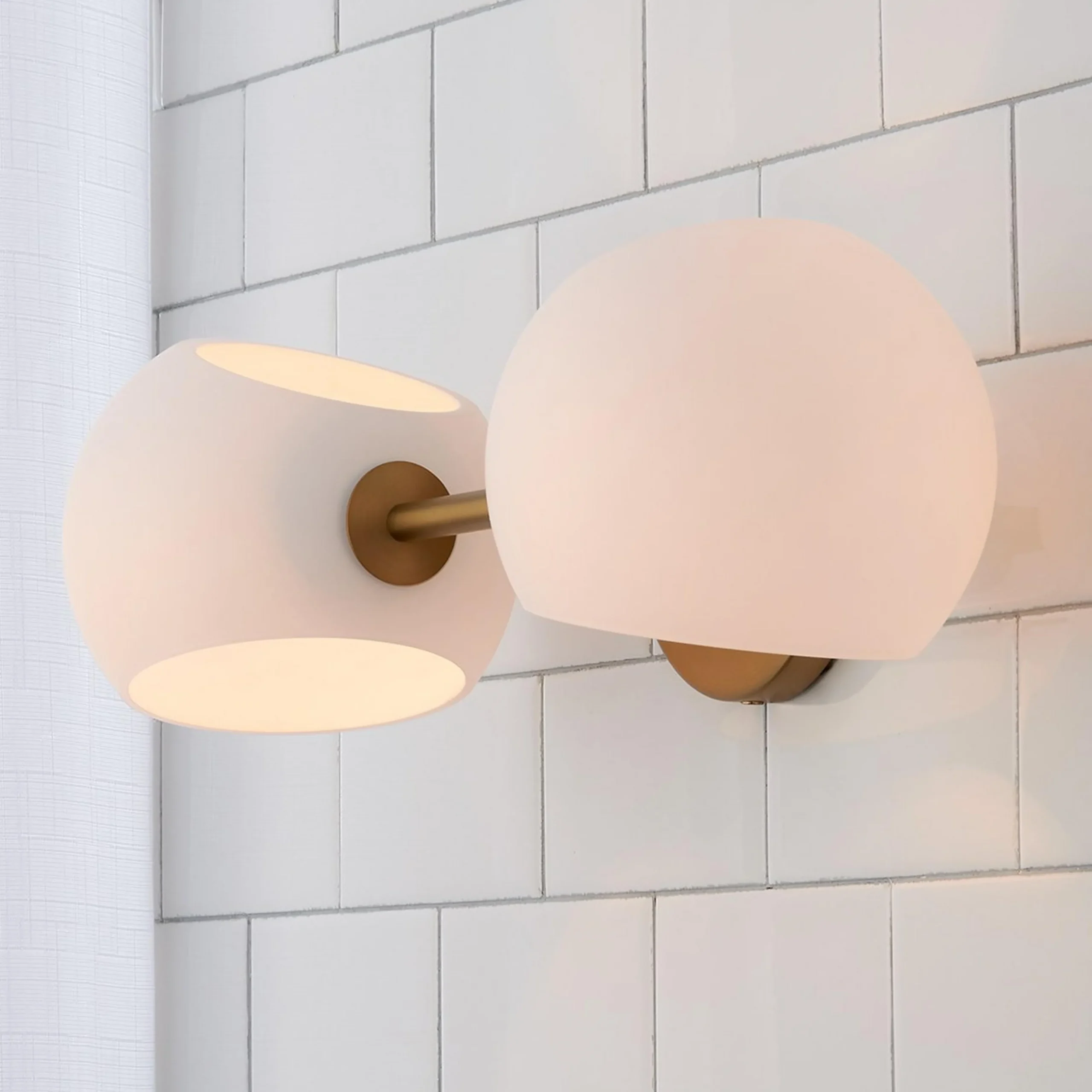 Xaviero Glass Vanity Light - 2 Light - Opal