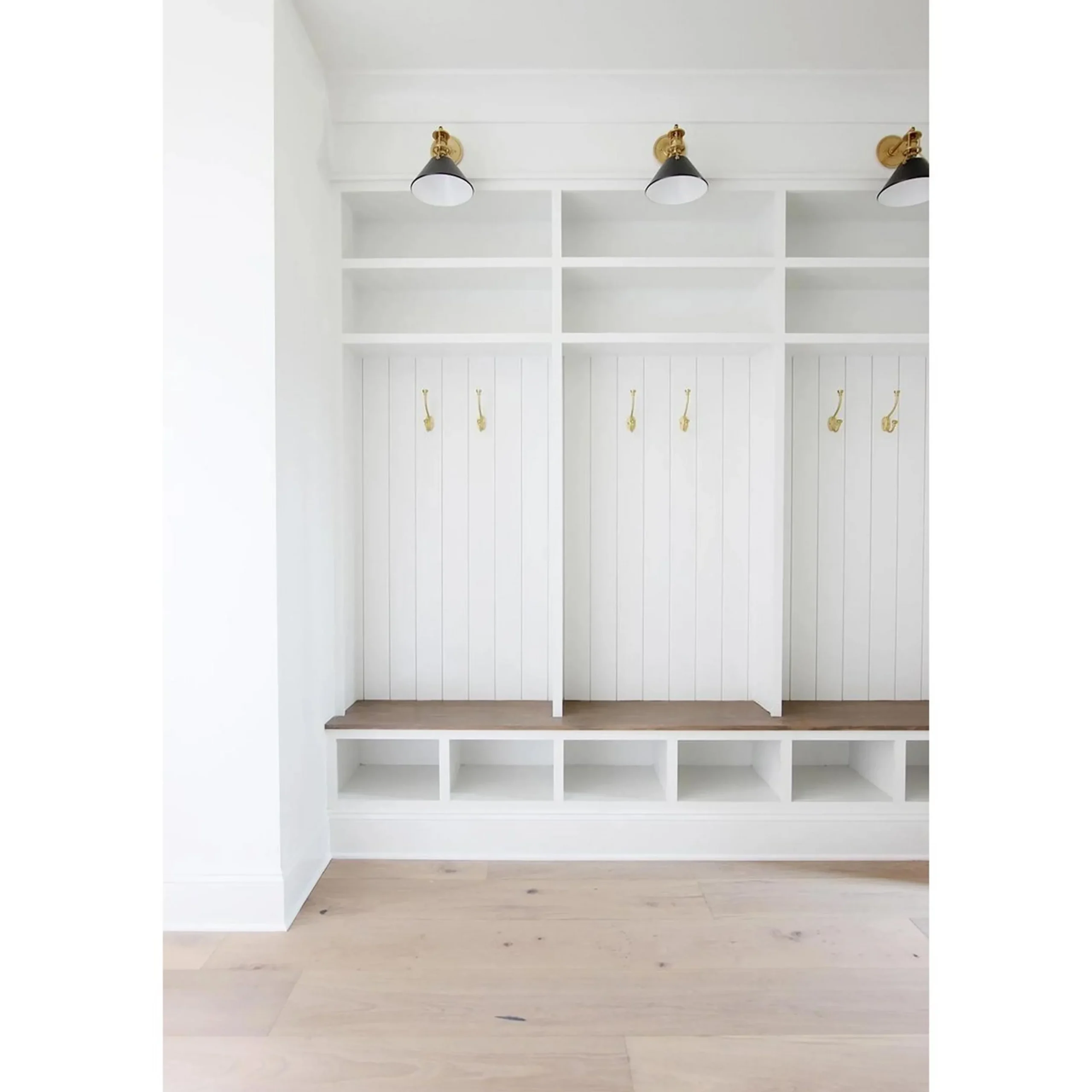 Xerxes Swing Arm Sconce - Small