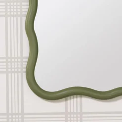 Zawi Mirror