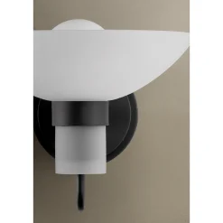 Zwayne Sconce