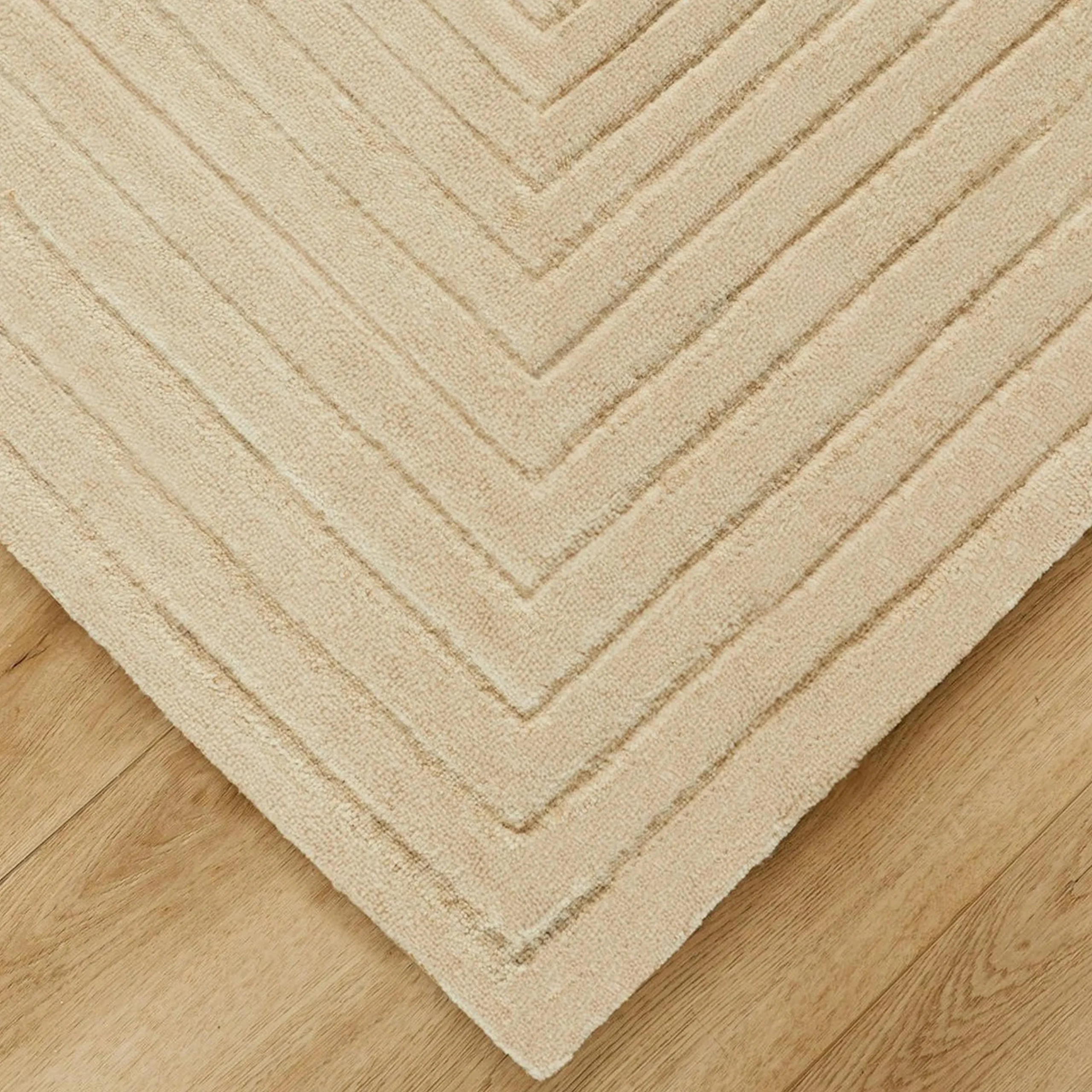 Zyron Hand-Tufted Rug
